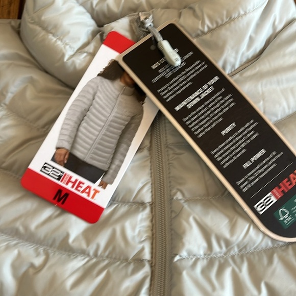 32 Degrees Women's Light Gray Mid Light Puffer Jacket Size M New With Tag - Picture 6 of 10